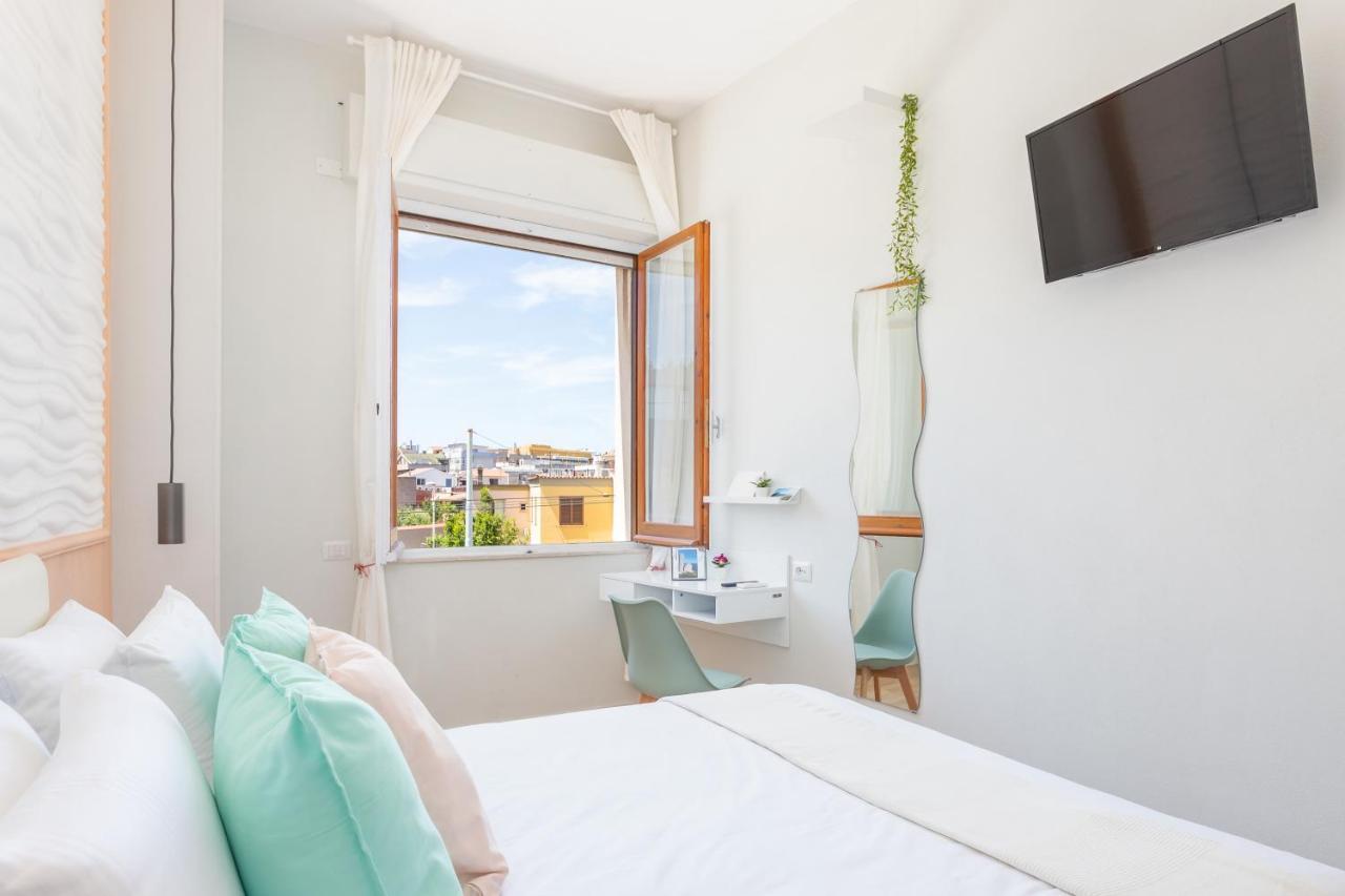 Domus Laetitiae Rooms & Apartments Quartu Sant'Elena Ngoại thất bức ảnh