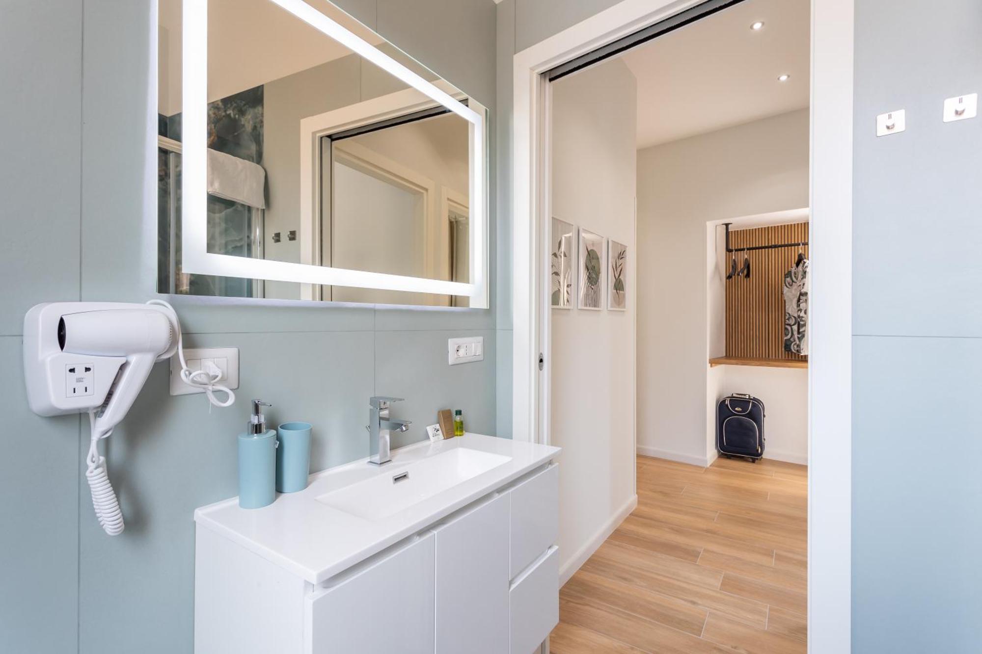 Domus Laetitiae Rooms & Apartments Quartu Sant'Elena Ngoại thất bức ảnh